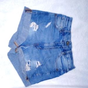 Light blue jean shorts from Aeropostale